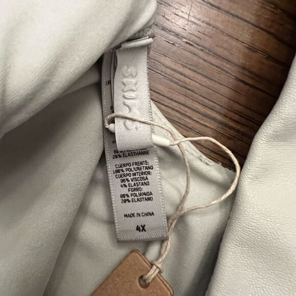 NWT Skims faux leather bralette in Shell. Size 4X - Picture 4 of 6